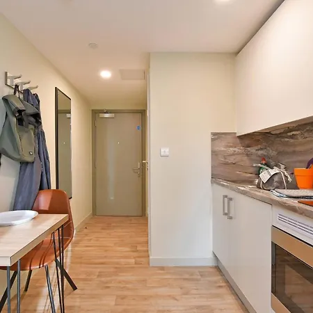 For Students Only Studios And Ensuite Bedrooms With Shared Kitchen At Liv Student In Sheffield Exterior photo