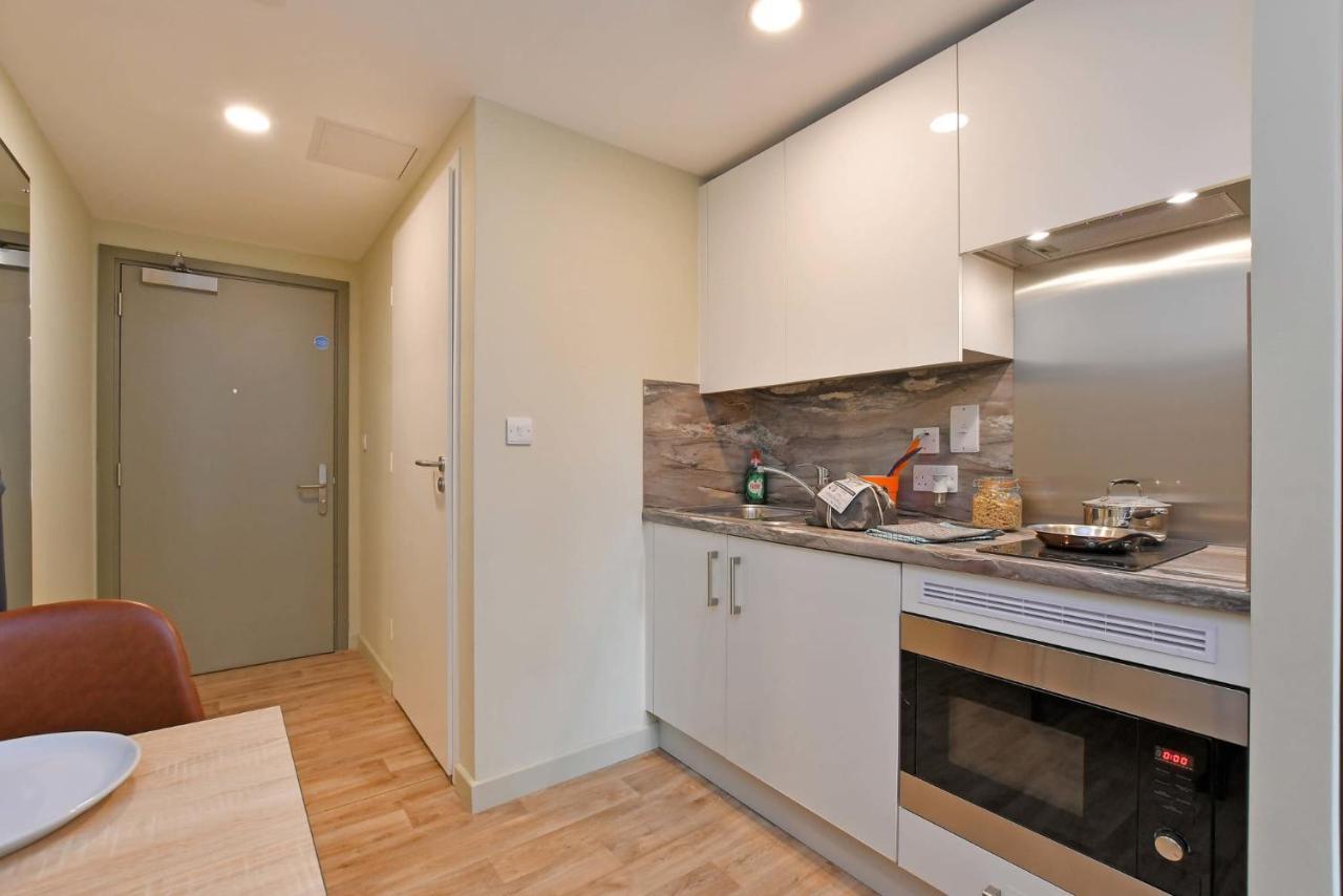 Appartement For Students Only And Ensuite Bedrooms With Shared Kitchen At Liv Student In *